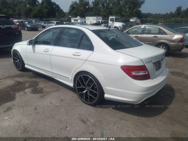 Photo 2 VIN: WDDGF8BB2CR234477 - MERCEDES-BENZ C-CLASS 