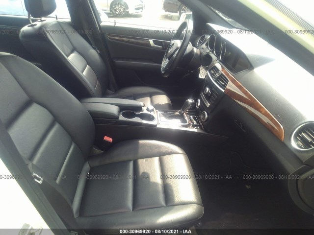 Photo 4 VIN: WDDGF8BB2CR234477 - MERCEDES-BENZ C-CLASS 