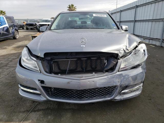 Photo 4 VIN: WDDGF8BB2CR240702 - MERCEDES-BENZ C 300 4MAT 