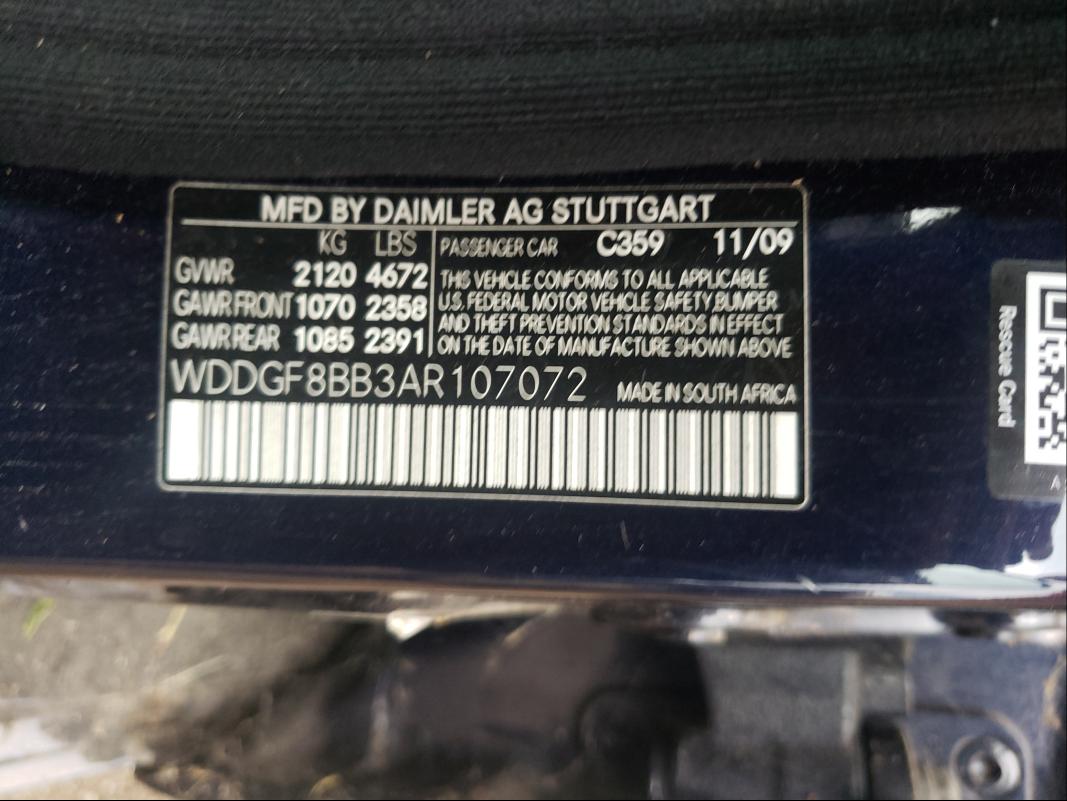 Photo 9 VIN: WDDGF8BB3AR107072 - MERCEDES-BENZ C 300 4MAT 