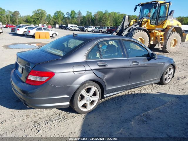 Photo 3 VIN: WDDGF8BB3AR126706 - MERCEDES-BENZ C 300 