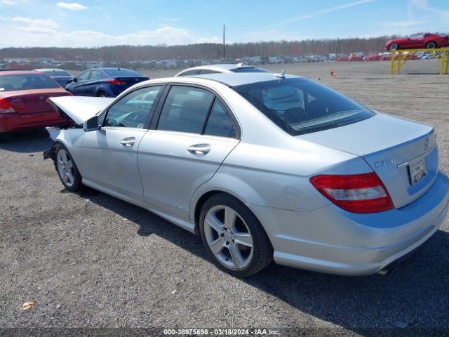 Photo 2 VIN: WDDGF8BB3AR128634 - MERCEDES-BENZ C 300 