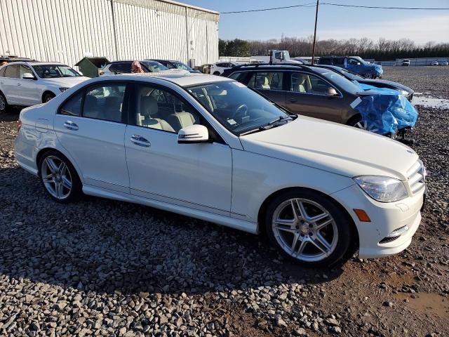 Photo 3 VIN: WDDGF8BB3BR157262 - MERCEDES-BENZ C-CLASS 