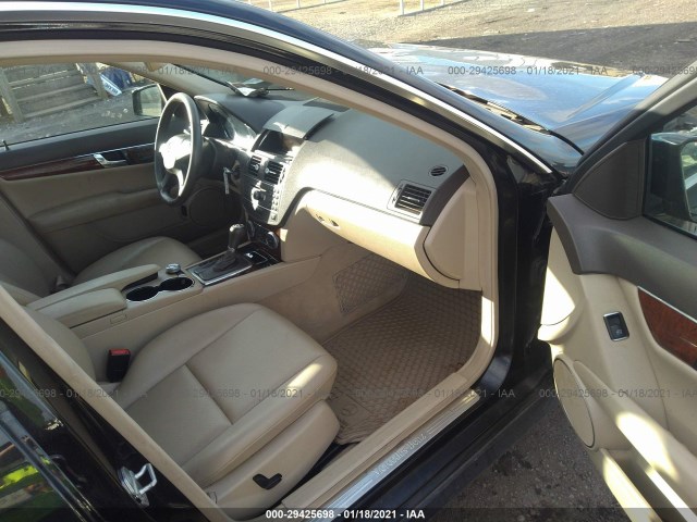 Photo 4 VIN: WDDGF8BB3BR172263 - MERCEDES-BENZ C-CLASS 