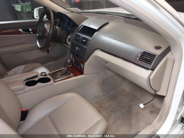 Photo 4 VIN: WDDGF8BB3BR175146 - MERCEDES-BENZ C 300 