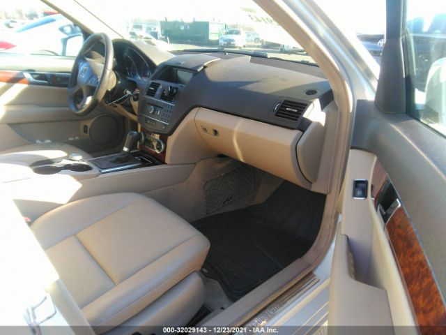 Photo 4 VIN: WDDGF8BB3BR178757 - MERCEDES-BENZ C-CLASS 