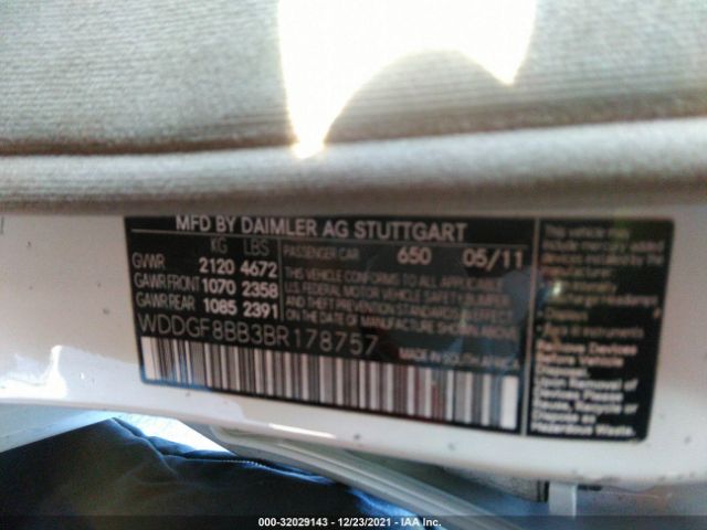 Photo 8 VIN: WDDGF8BB3BR178757 - MERCEDES-BENZ C-CLASS 