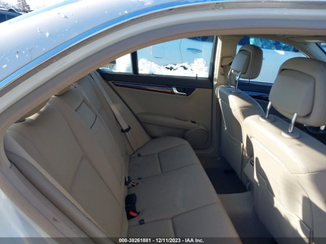 Photo 7 VIN: WDDGF8BB3BR180668 - MERCEDES-BENZ C 