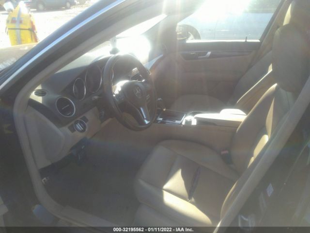 Photo 4 VIN: WDDGF8BB3CA597904 - MERCEDES-BENZ C-CLASS 