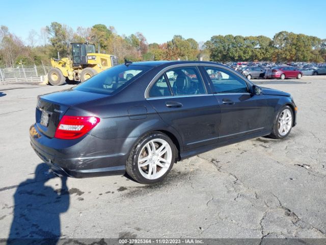 Photo 3 VIN: WDDGF8BB3CA634627 - MERCEDES-BENZ C-CLASS 