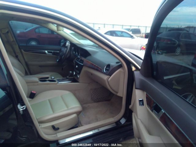 Photo 4 VIN: WDDGF8BB3CA706362 - MERCEDES-BENZ C 300 