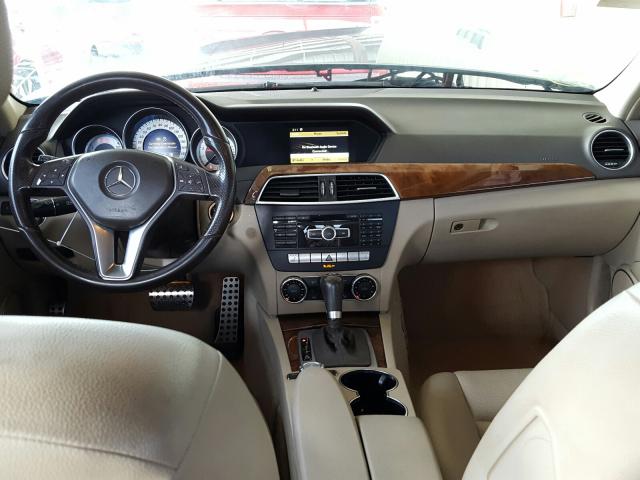 Photo 8 VIN: WDDGF8BB3CF896280 - MERCEDES-BENZ C 300 4MAT 