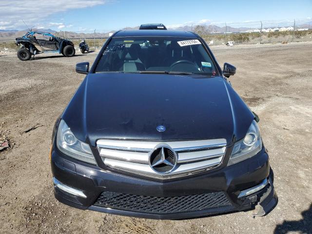 Photo 4 VIN: WDDGF8BB3CR202234 - MERCEDES-BENZ C-CLASS 