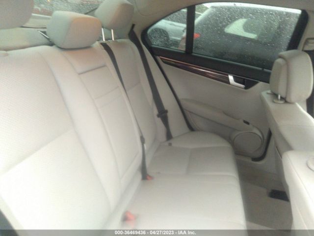 Photo 7 VIN: WDDGF8BB3CR222225 - MERCEDES-BENZ C 300 