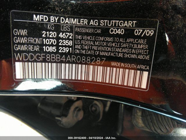 Photo 8 VIN: WDDGF8BB4AR088287 - MERCEDES-BENZ C 300 