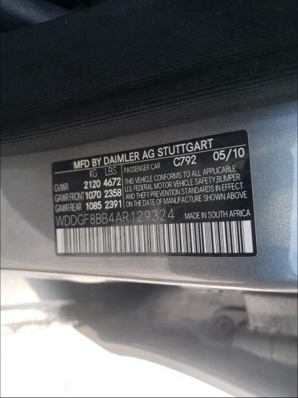 Photo 9 VIN: WDDGF8BB4AR129324 - MERCEDES-BENZ C 300 4MAT 