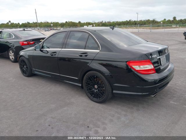 Photo 2 VIN: WDDGF8BB4BR150997 - MERCEDES-BENZ C 300 