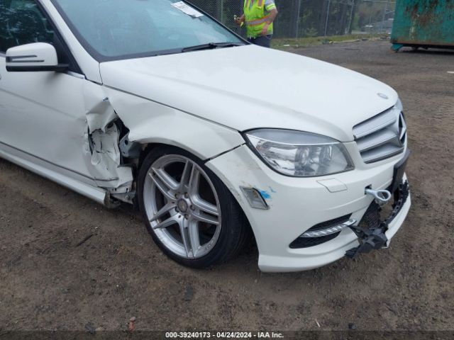 Photo 5 VIN: WDDGF8BB4BR172871 - MERCEDES-BENZ C 