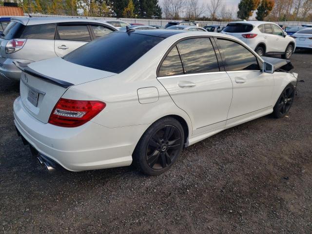 Photo 2 VIN: WDDGF8BB4CA641733 - MERCEDES-BENZ C-CLASS 