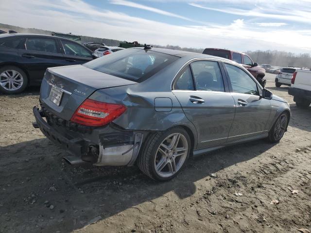 Photo 2 VIN: WDDGF8BB4CR204655 - MERCEDES-BENZ C-CLASS 