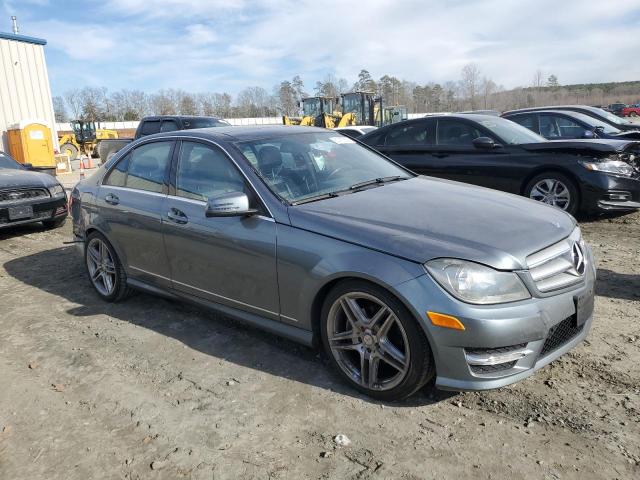 Photo 3 VIN: WDDGF8BB4CR204655 - MERCEDES-BENZ C-CLASS 