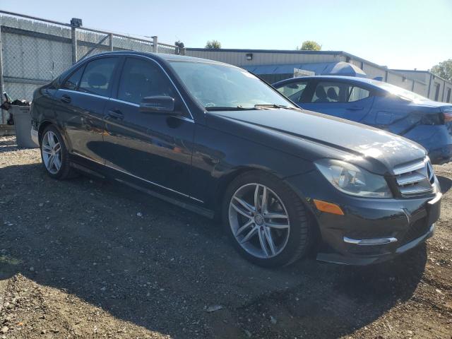 Photo 3 VIN: WDDGF8BB4CR226980 - MERCEDES-BENZ C 300 4MAT 