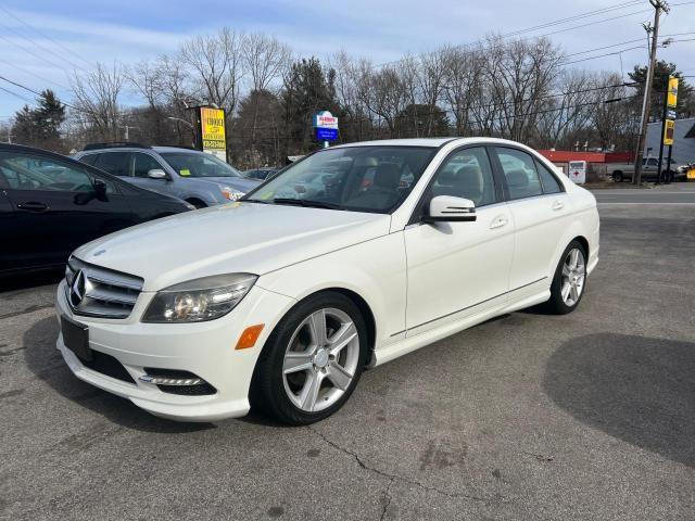 Photo 1 VIN: WDDGF8BB5BR144366 - MERCEDES-BENZ C-CLASS 