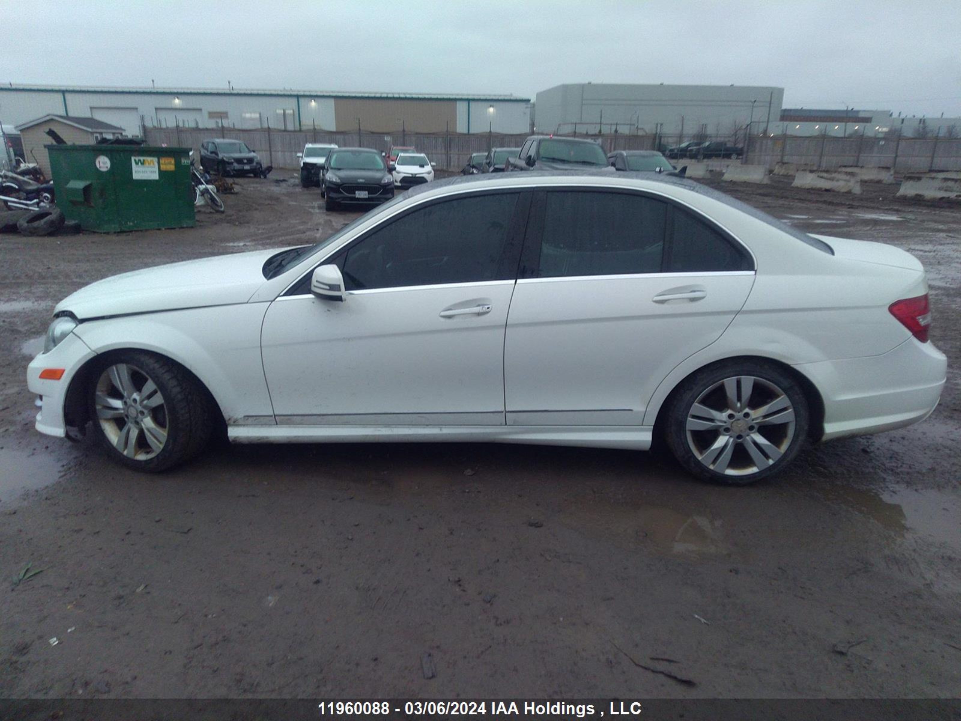 Photo 13 VIN: WDDGF8BB5CA699625 - MERCEDES-BENZ C-KLASSE 