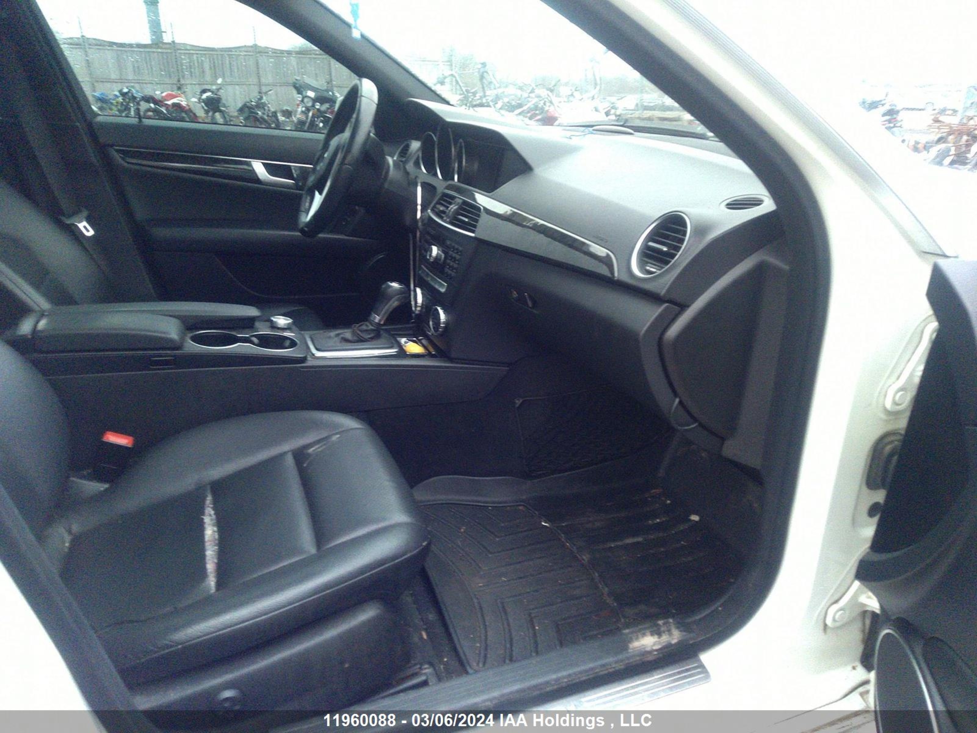 Photo 4 VIN: WDDGF8BB5CA699625 - MERCEDES-BENZ C-KLASSE 