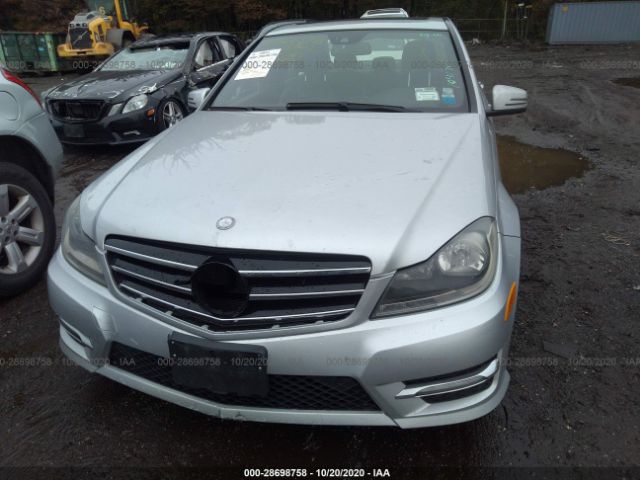 Photo 5 VIN: WDDGF8BB5CA704676 - MERCEDES-BENZ C-CLASS 