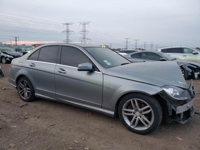 Photo 3 VIN: WDDGF8BB5CA710820 - MERCEDES-BENZ C 300 4MAT 