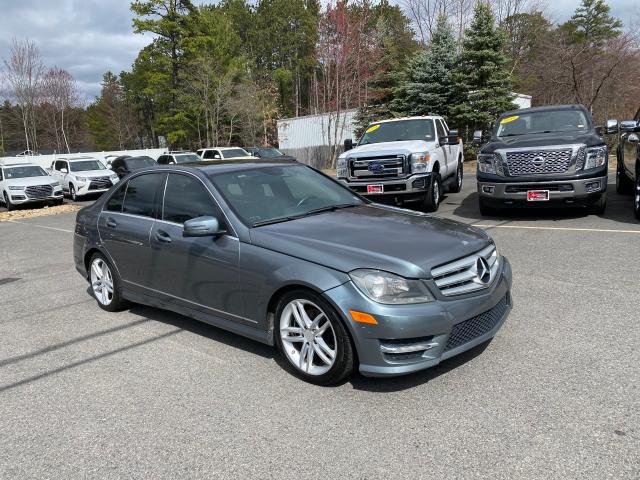 Photo 1 VIN: WDDGF8BB5CR205054 - MERCEDES-BENZ C 300 4MAT 