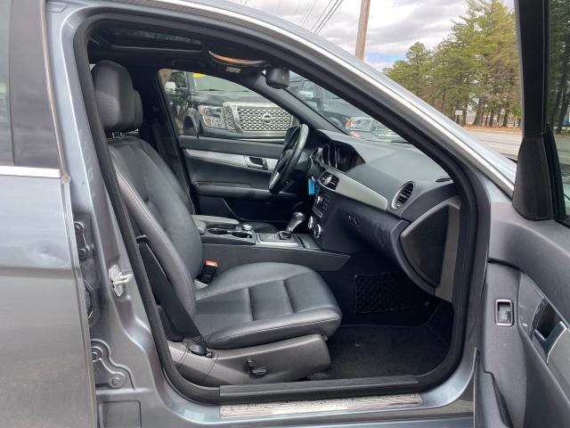 Photo 4 VIN: WDDGF8BB5CR205054 - MERCEDES-BENZ C 300 4MAT 