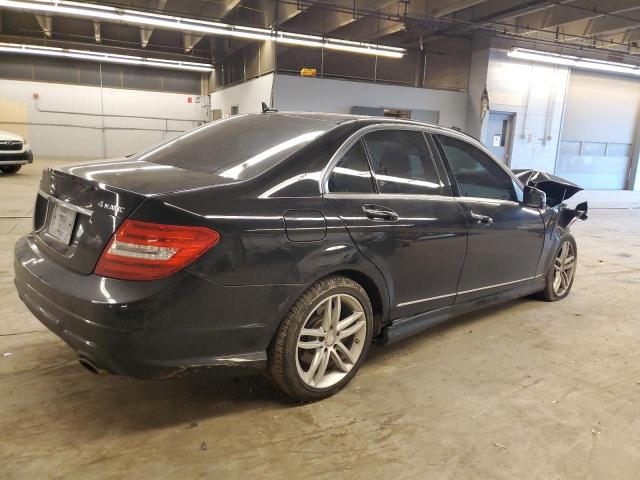 Photo 2 VIN: WDDGF8BB5CR208116 - MERCEDES-BENZ C-CLASS 