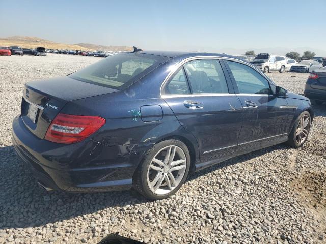 Photo 2 VIN: WDDGF8BB5CR225501 - MERCEDES-BENZ C 300 4MAT 