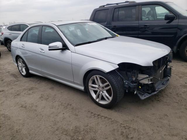 Photo 3 VIN: WDDGF8BB5CR230309 - MERCEDES-BENZ C 300 4MAT 