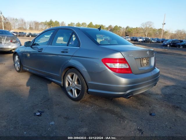 Photo 2 VIN: WDDGF8BB6AR101122 - MERCEDES-BENZ C 300 