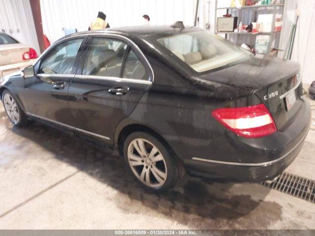 Photo 2 VIN: WDDGF8BB6BR133179 - MERCEDES-BENZ C 300 