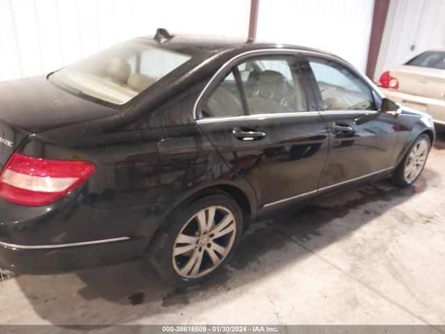 Photo 3 VIN: WDDGF8BB6BR133179 - MERCEDES-BENZ C 300 