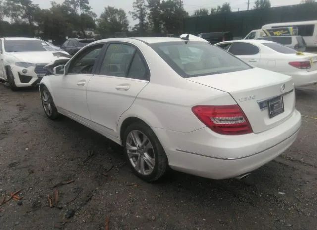 Photo 2 VIN: WDDGF8BB6CA706596 - MERCEDES-BENZ C-CLASS 