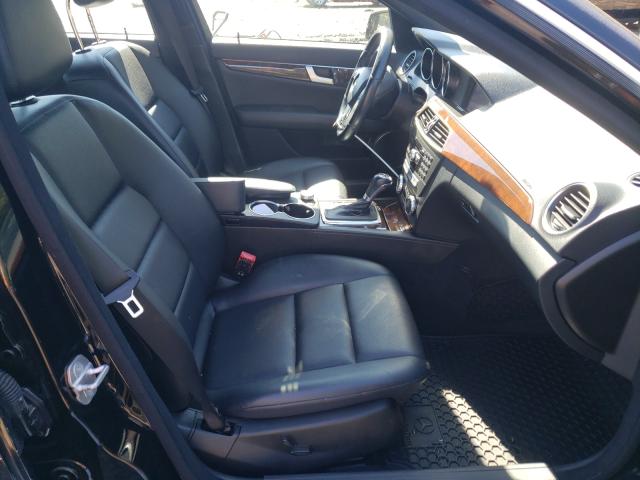 Photo 4 VIN: WDDGF8BB6CF869235 - MERCEDES-BENZ C 300 4MAT 