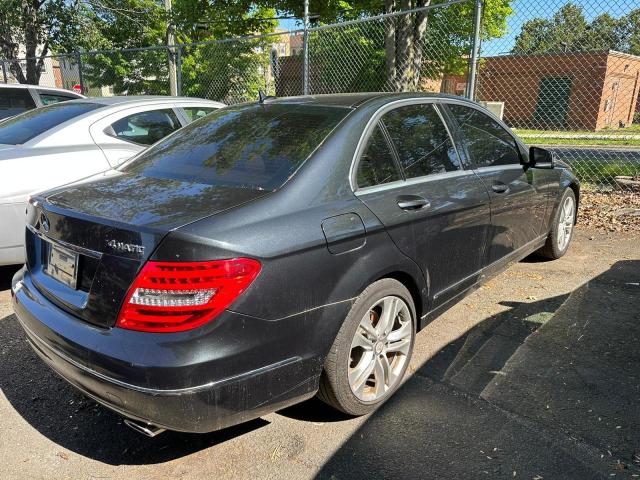 Photo 2 VIN: WDDGF8BB6CF905943 - MERCEDES-BENZ C 300 4MAT 