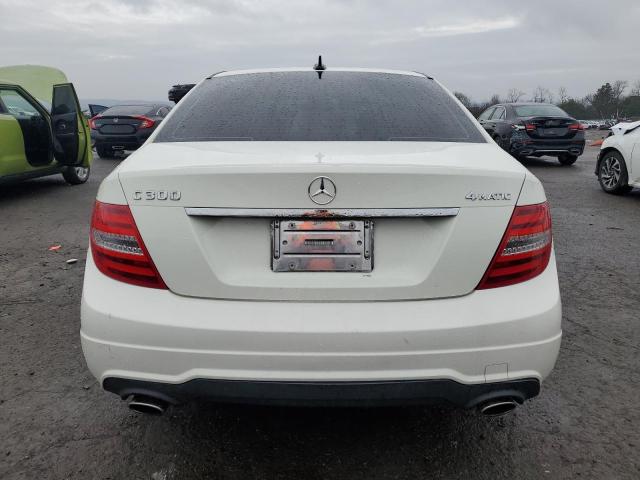 Photo 5 VIN: WDDGF8BB6CR192010 - MERCEDES-BENZ C-CLASS 