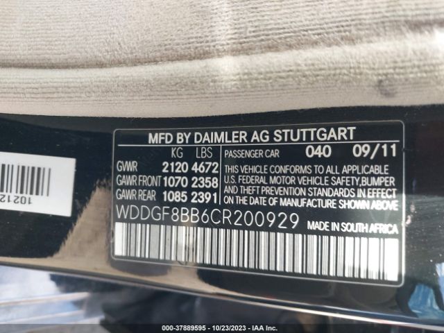 Photo 8 VIN: WDDGF8BB6CR200929 - MERCEDES-BENZ C 300 