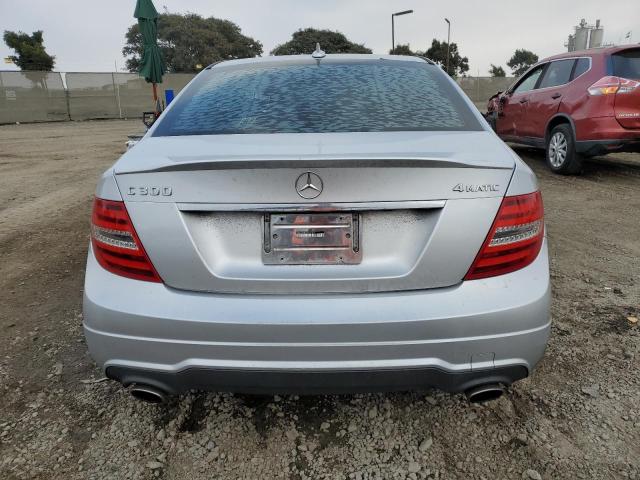 Photo 5 VIN: WDDGF8BB6CR201336 - MERCEDES-BENZ C-CLASS 