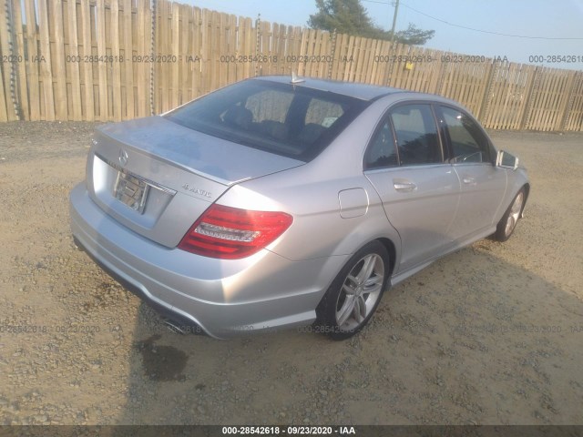 Photo 3 VIN: WDDGF8BB6CR206603 - MERCEDES-BENZ C-CLASS 