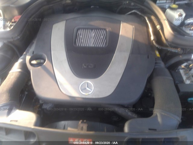 Photo 9 VIN: WDDGF8BB6CR206603 - MERCEDES-BENZ C-CLASS 