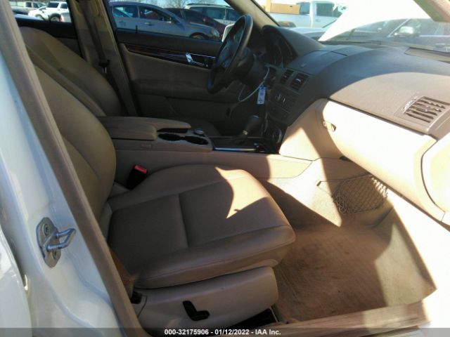 Photo 4 VIN: WDDGF8BB7BR137225 - MERCEDES-BENZ C-CLASS 