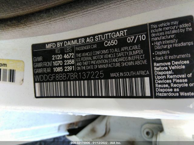 Photo 8 VIN: WDDGF8BB7BR137225 - MERCEDES-BENZ C-CLASS 