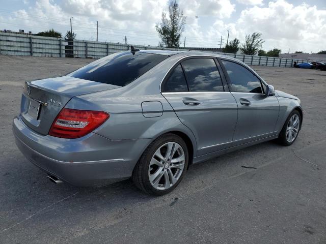 Photo 2 VIN: WDDGF8BB7CA704310 - MERCEDES-BENZ C 300 4MAT 